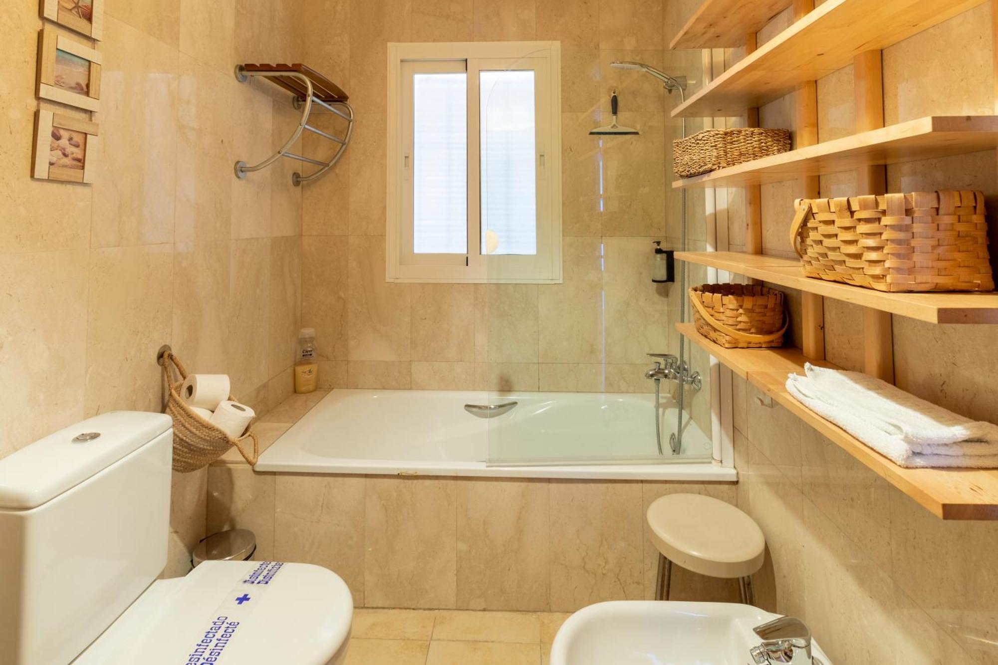 Apartamento Rentitspain La Guardia Confort Y Deportes